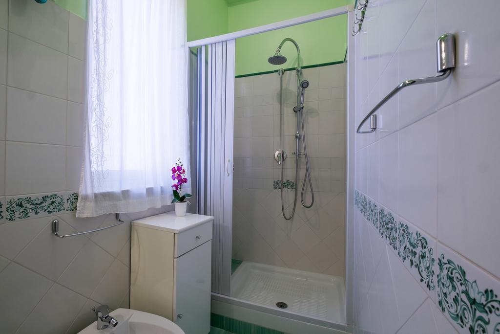 Mille E Una Notte / Station Apartment Palermo Luaran gambar
