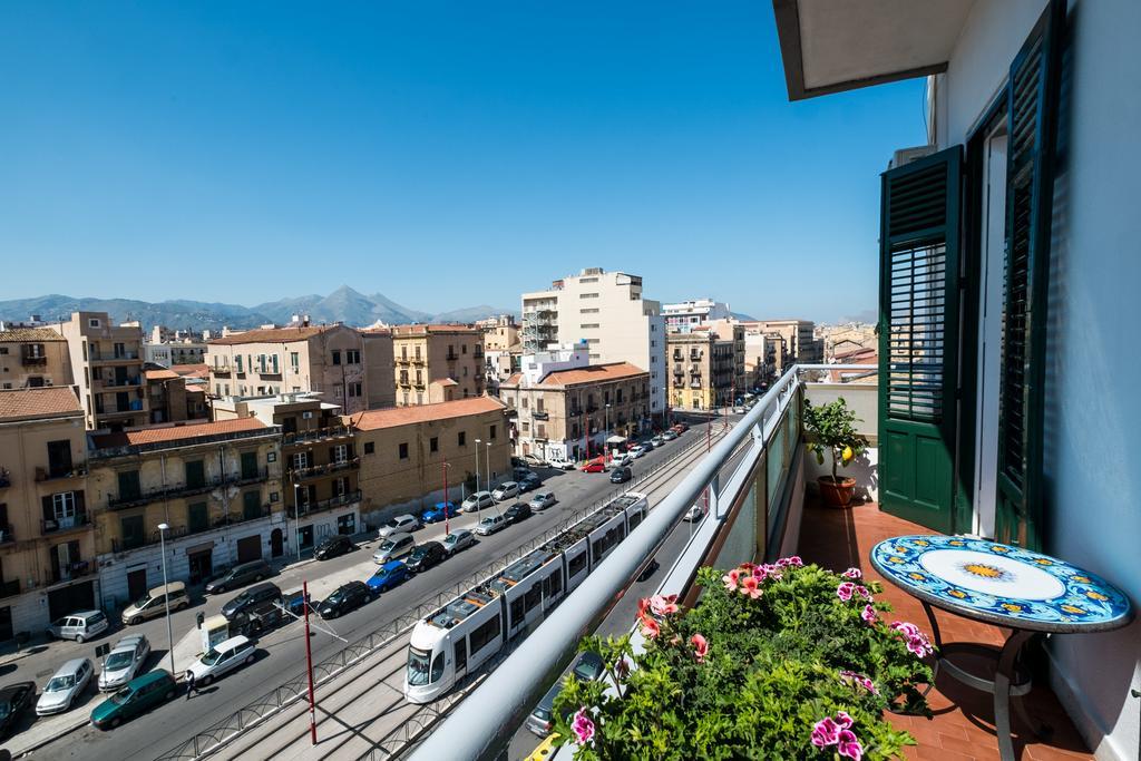 Mille E Una Notte / Station Apartment Palermo Luaran gambar