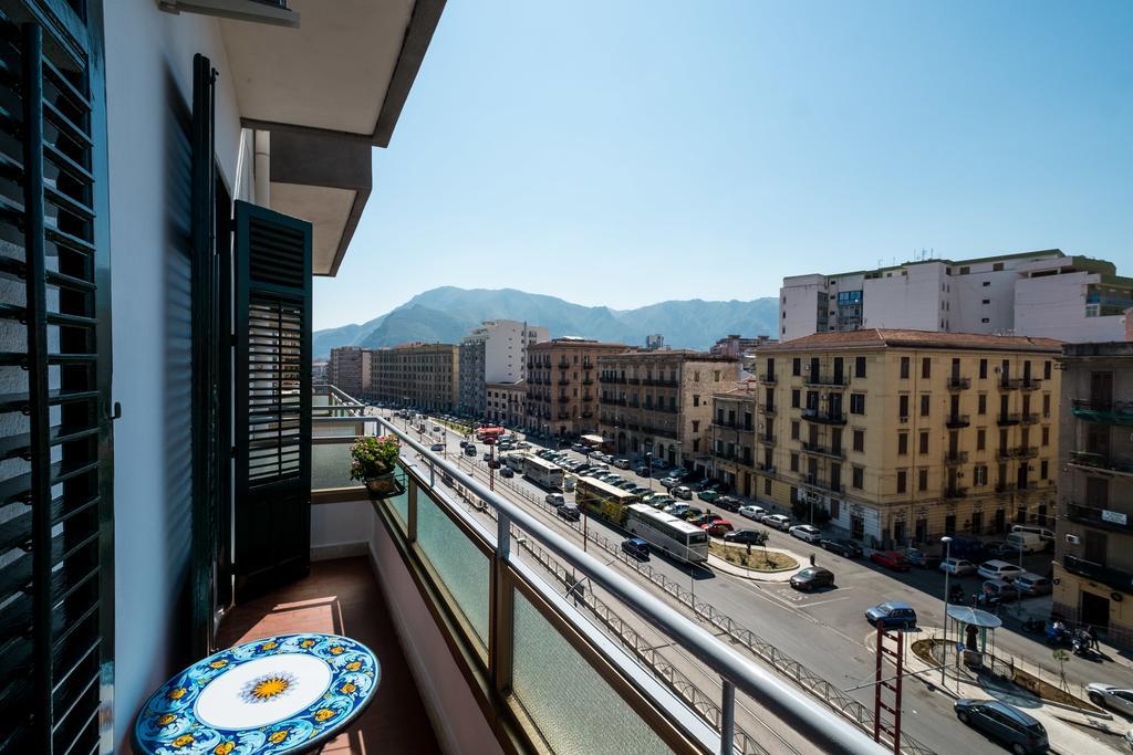 Mille E Una Notte / Station Apartment Palermo Luaran gambar