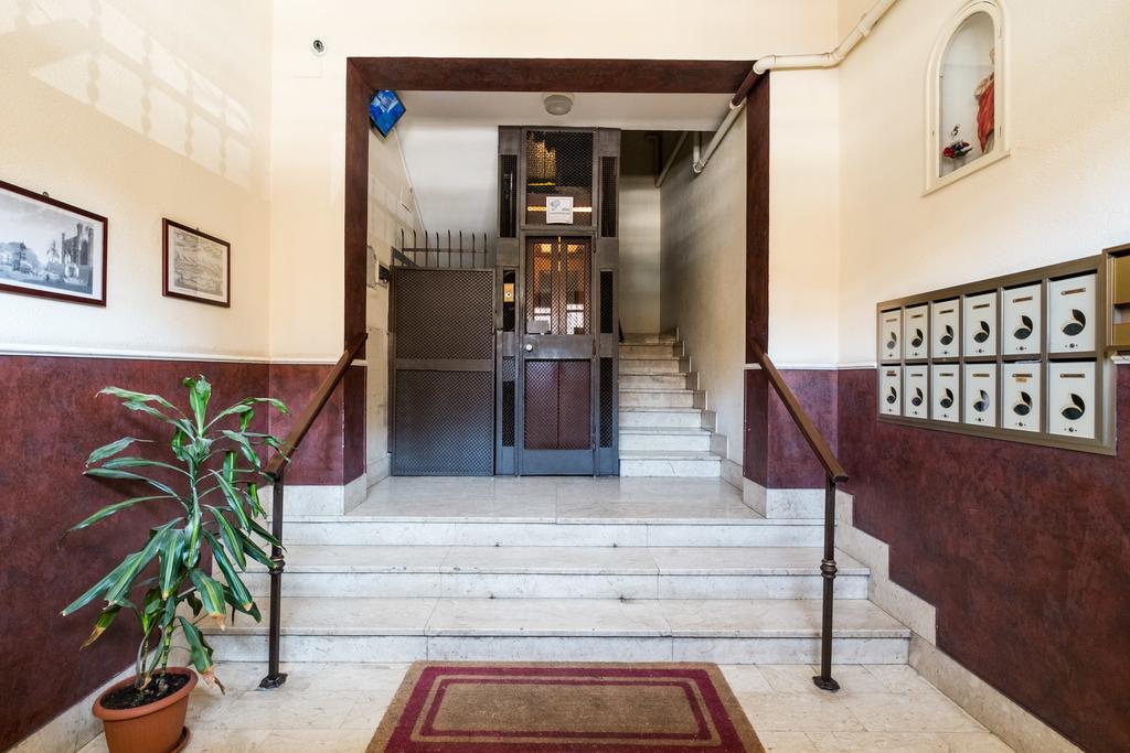 Mille E Una Notte / Station Apartment Palermo Luaran gambar