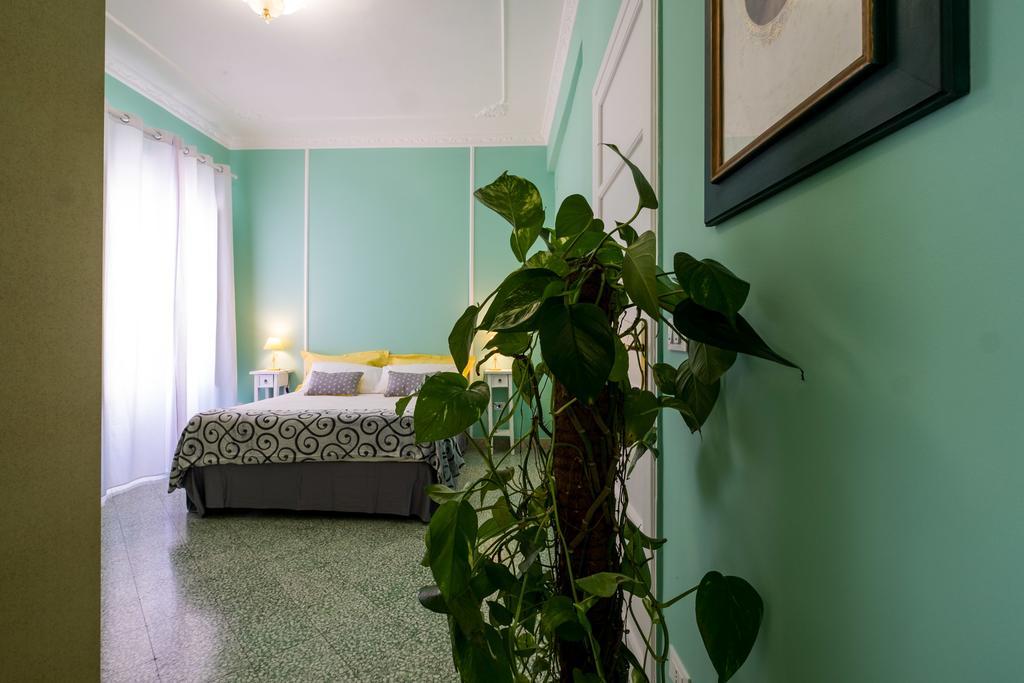 Mille E Una Notte / Station Apartment Palermo Luaran gambar