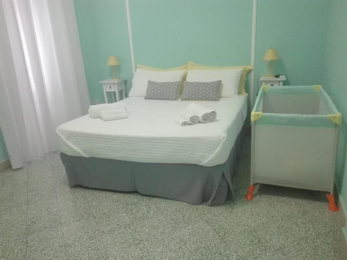 Mille E Una Notte / Station Apartment Palermo Luaran gambar